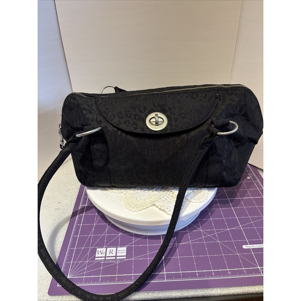 Baggallini Womens Black Animal Print Inner‎ Pockets Turn Lock Shoulder Bag